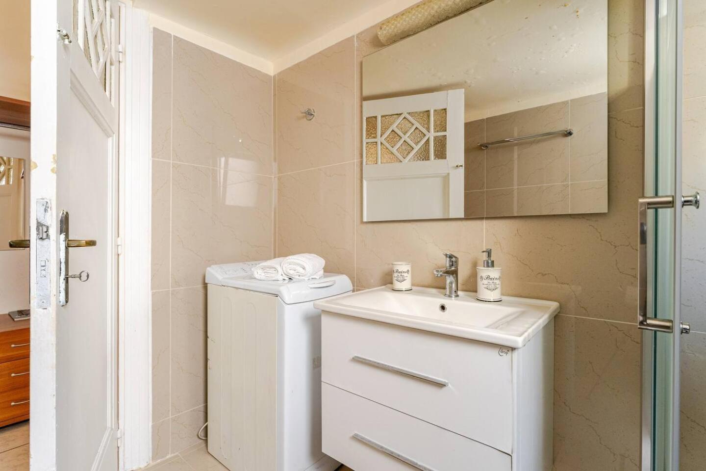 John'S Athenian Beauty 45M2 , Metro 7' Apartment Bagian luar foto